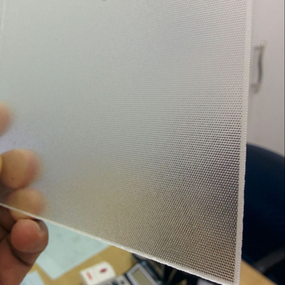 3.2mm 2mm Float Glass Low Iron Ultra Clear Tempered Pattern For Solar Panel